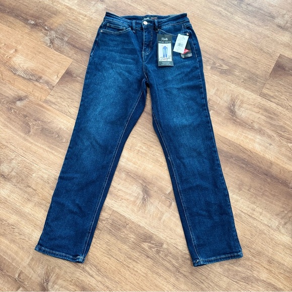 Royalty For Me YMI Size 10 NWT Womens High Waist Straight Ankle Cuffed Stretch - Picture 2 of 13